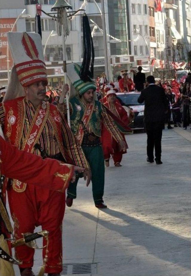 Mhp’den Konser Öncesi Zafer Yürüyüşü