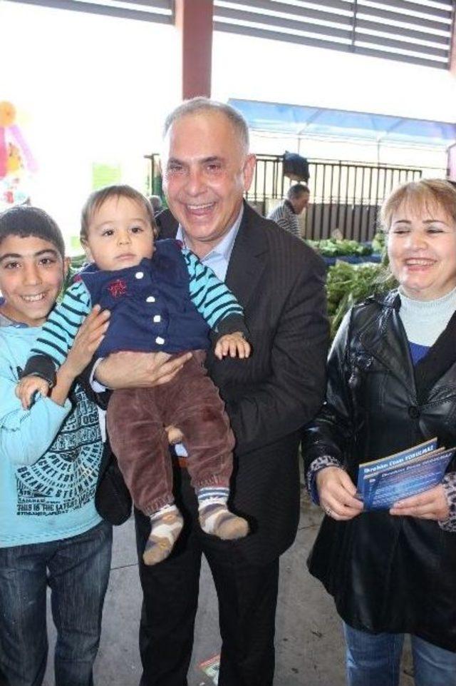 Yorulmaz, Aliağa Kapalı Pazar Yerini Ziyaret Etti 2