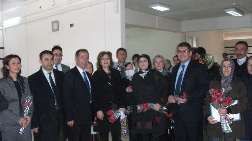 &Ccedil;orum Kander&rsquo;den Doktorlara Karanfil