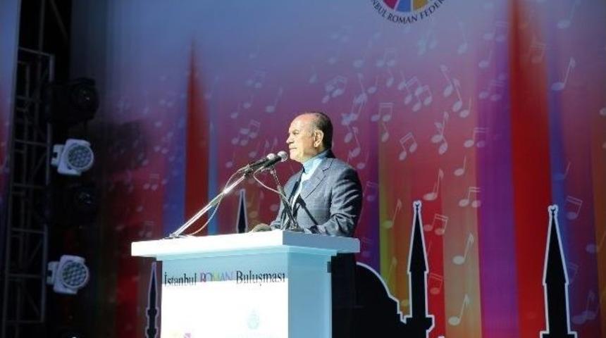 Kadir Topbaş Romanların Coşkusuna Ortak Oldu