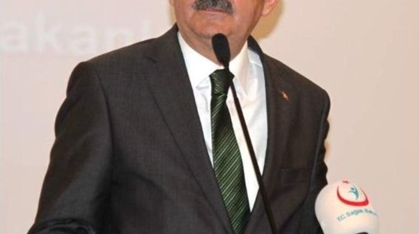 Bakan M&uuml;ezzinoğlu, Van&rsquo;da Sağlık &Ccedil;alışanlarıyla Bir Araya Geldi