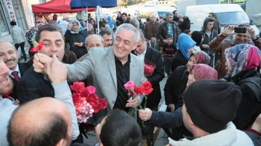 Remzi Aydın, Yeşilpınar Pazarında Lokma Dağıttı