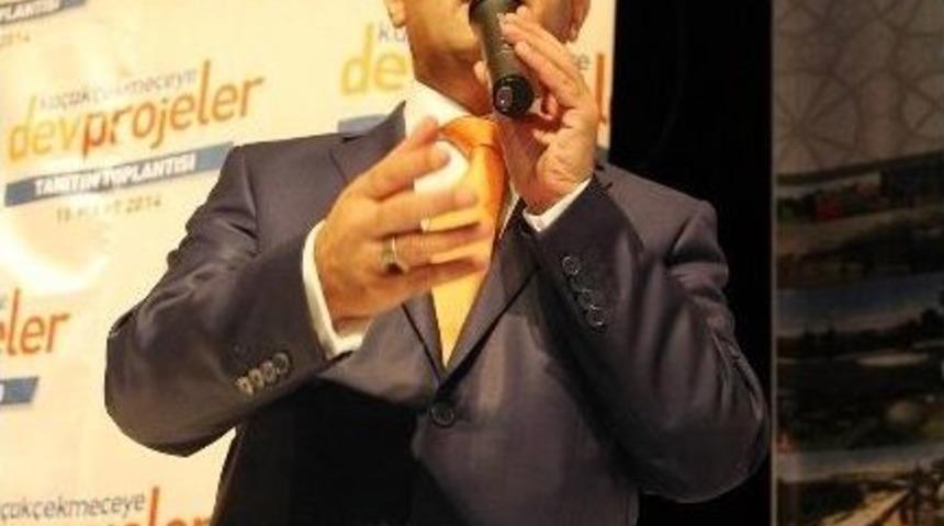 Ak Partili Temel Karadeniz K&uuml;&ccedil;&uuml;k&ccedil;ekmece İ&ccedil;in Projelerini A&ccedil;ıkladı