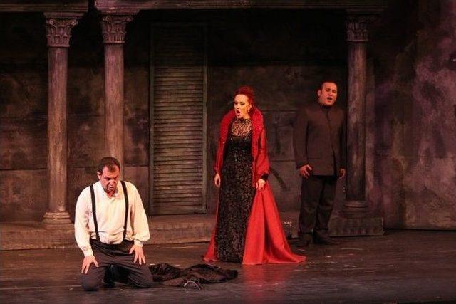 Don Gıovannı ye Alkış Yağmuru 2