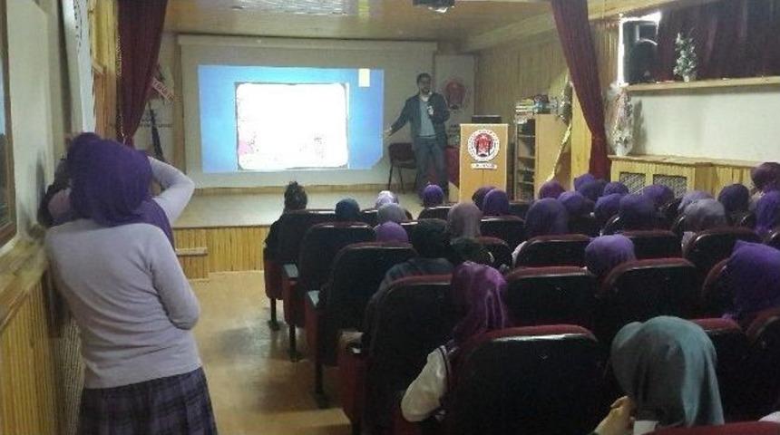 Kars&rsquo;ta &Ouml;ğrencilere &ldquo;yasadışı Bağımlılık Yapıcı Maddelere Y&ouml;nelik Farkındalık Arttırma&rdquo;semineri Verildi