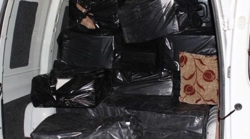 Kars'ta 8 Bin Paket Ka&ccedil;ak Sigara Ele Ge&ccedil;irildi