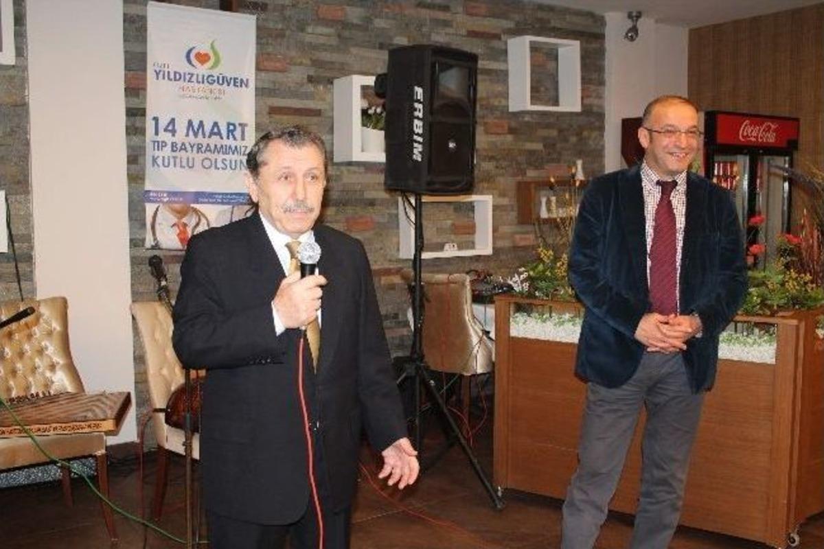 Yıldızlıg&uuml;ven Hastanesi Doktorları Tıp Bayramını Birarada Kutladı