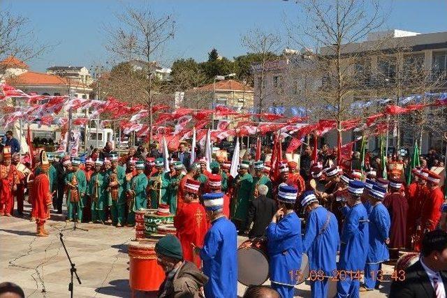 Mhp li Oktay Vural Urla’da Seçim Bürosu Açılışına Katıldı 1