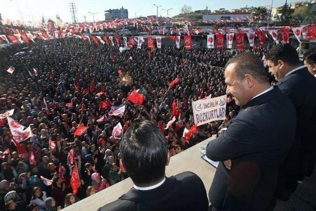 Durak S&ouml;zl&uuml;&rsquo;n&uuml;n Yanında Meydanlara &Ccedil;ıktı 2