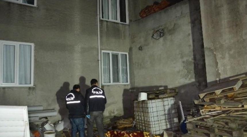 İkinci Kattan D&uuml;şen Kadın &Ouml;ld&uuml;