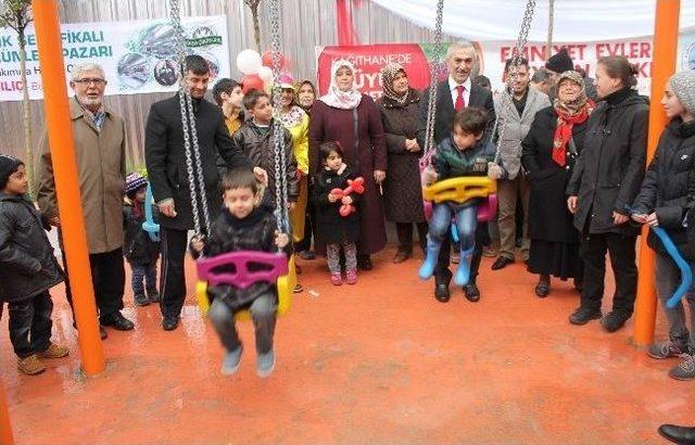 Kağıthane Emniyetevler Meydan Parkı Açıldı