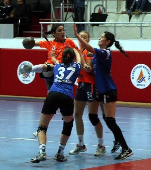 Hentbol Bayanlar S&uuml;per Ligi 3