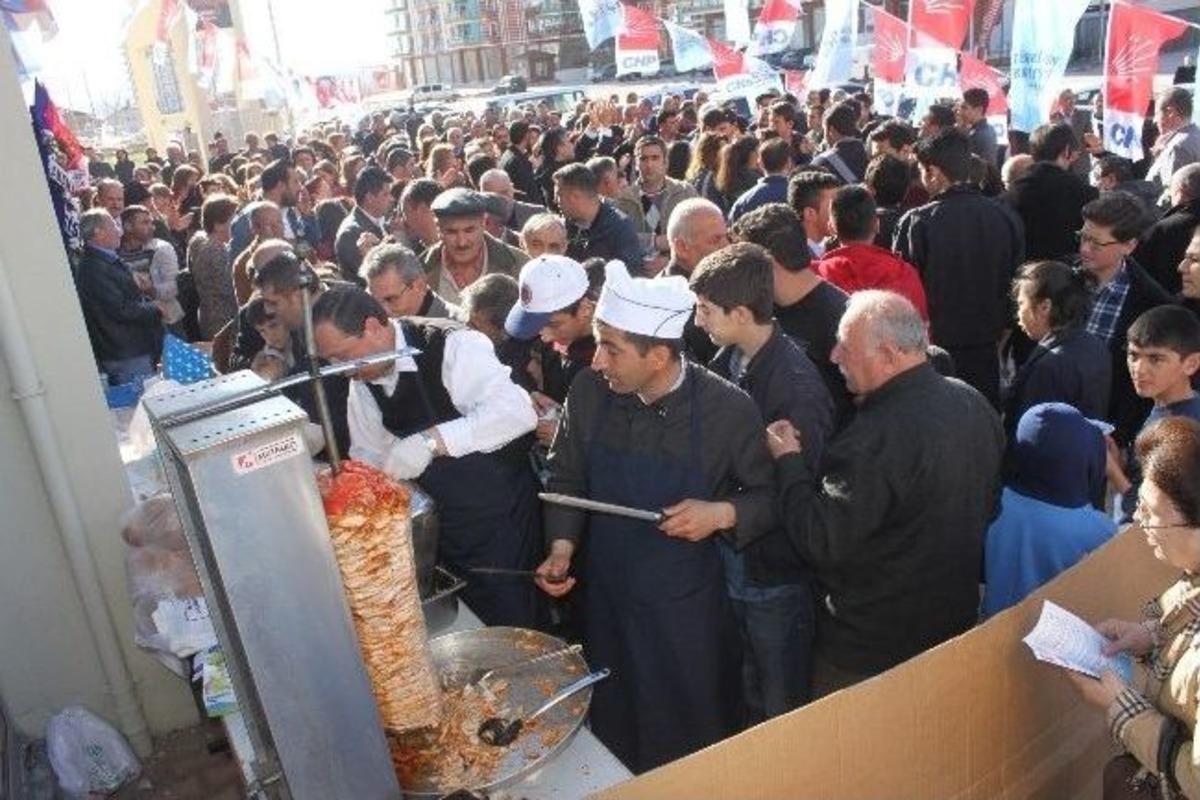 Porgalı, Fahri Kayahan&rsquo;da Se&ccedil;im B&uuml;rosu A&ccedil;tı