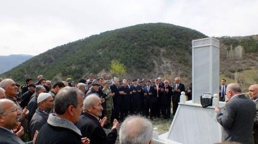 Koyulhisar&rsquo;da Heyelanda Hayatını Kaybedenler Anıldı
