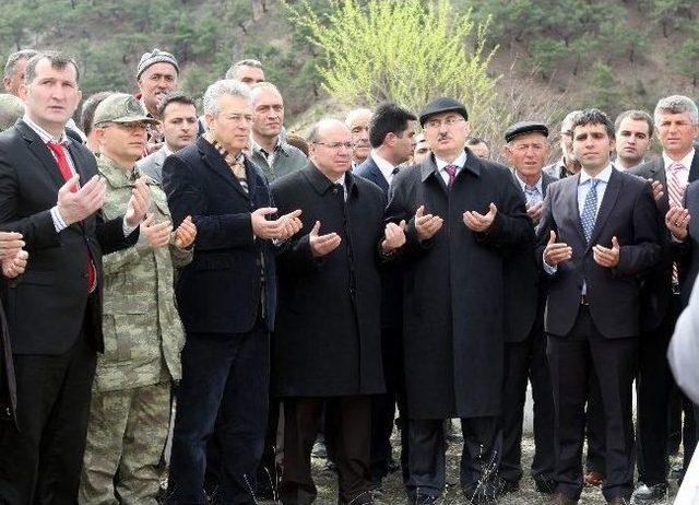 Koyulhisar’da Heyelanda Hayatını Kaybedenler Anıldı