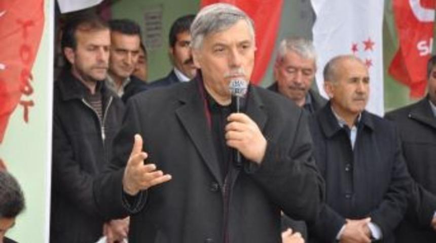 Saadet Partisi, Se&ccedil;im &Ccedil;alışmalarını S&uuml;rd&uuml;r&uuml;yor