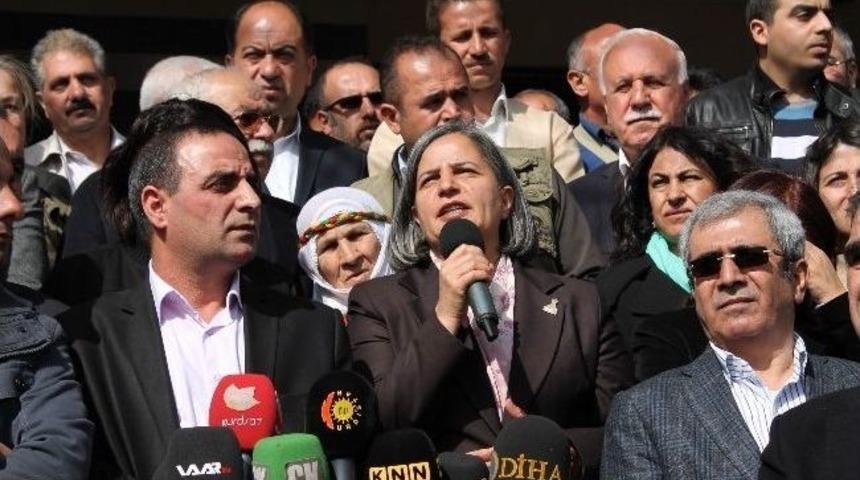 Diyarbakır&rsquo;da Halep&ccedil;e Katliamı Protesto Edildi