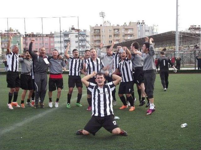 Hakeme Saldırı Maçı Yarım Bıraktı 1