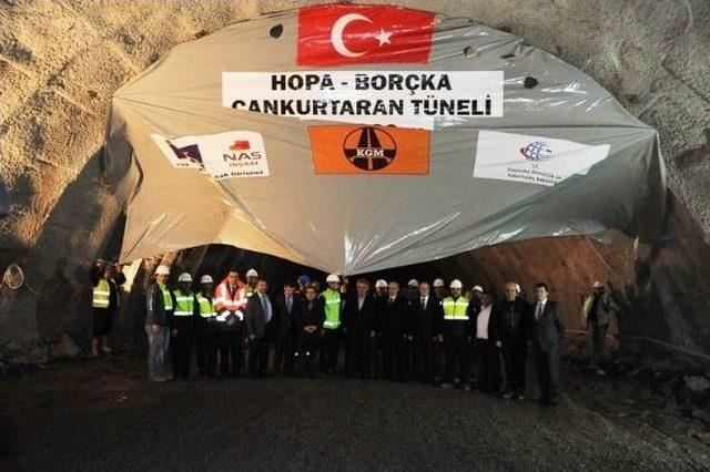 Cankurtaran Tüneli’nde Işık Göründü