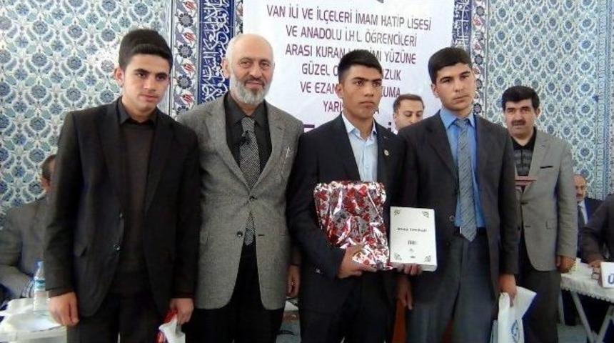 Van&rsquo;ın Kur&rsquo;an Ve Ezan B&uuml;lb&uuml;lleri Erciş&rsquo;te Yarıştı