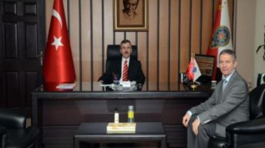 Kırklareli İl Gıda, Tarım Ve Hayvancılık M&uuml;d&uuml;r&uuml; Ke&ccedil;eci&rsquo;den Kırklareli İl Emniyet M&uuml;d&uuml;r&uuml; Akay&rsquo;a Ziyaret