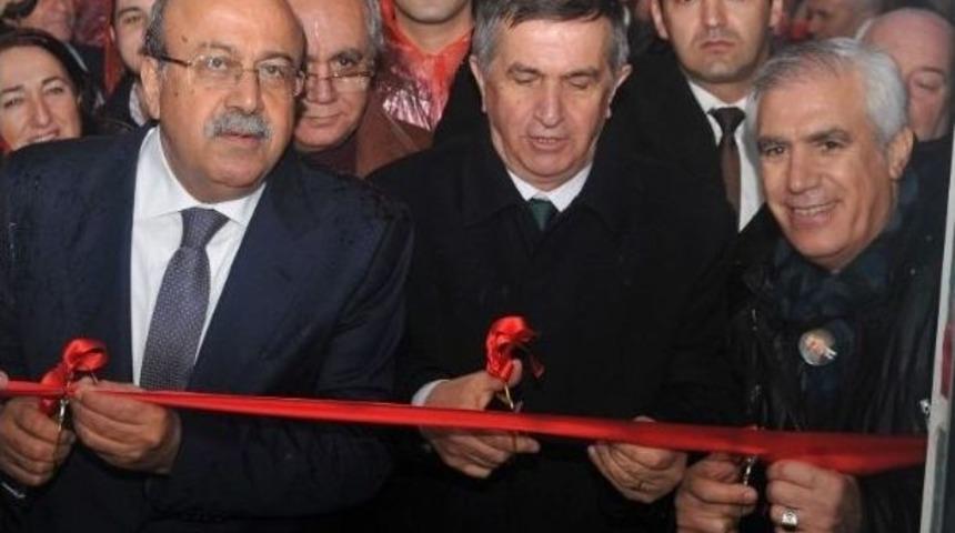 Mustafa Bozbey'den Fethiye'ye Se&ccedil;im B&uuml;rosu