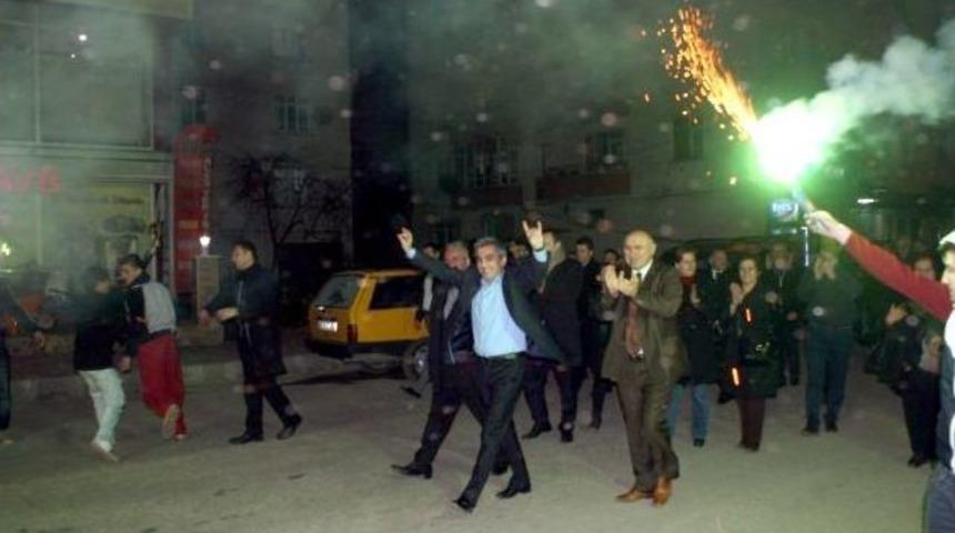 Mhp&rsquo;den İşsizlik Sorununa &Ccedil;&ouml;z&uuml;m S&ouml;z&uuml;