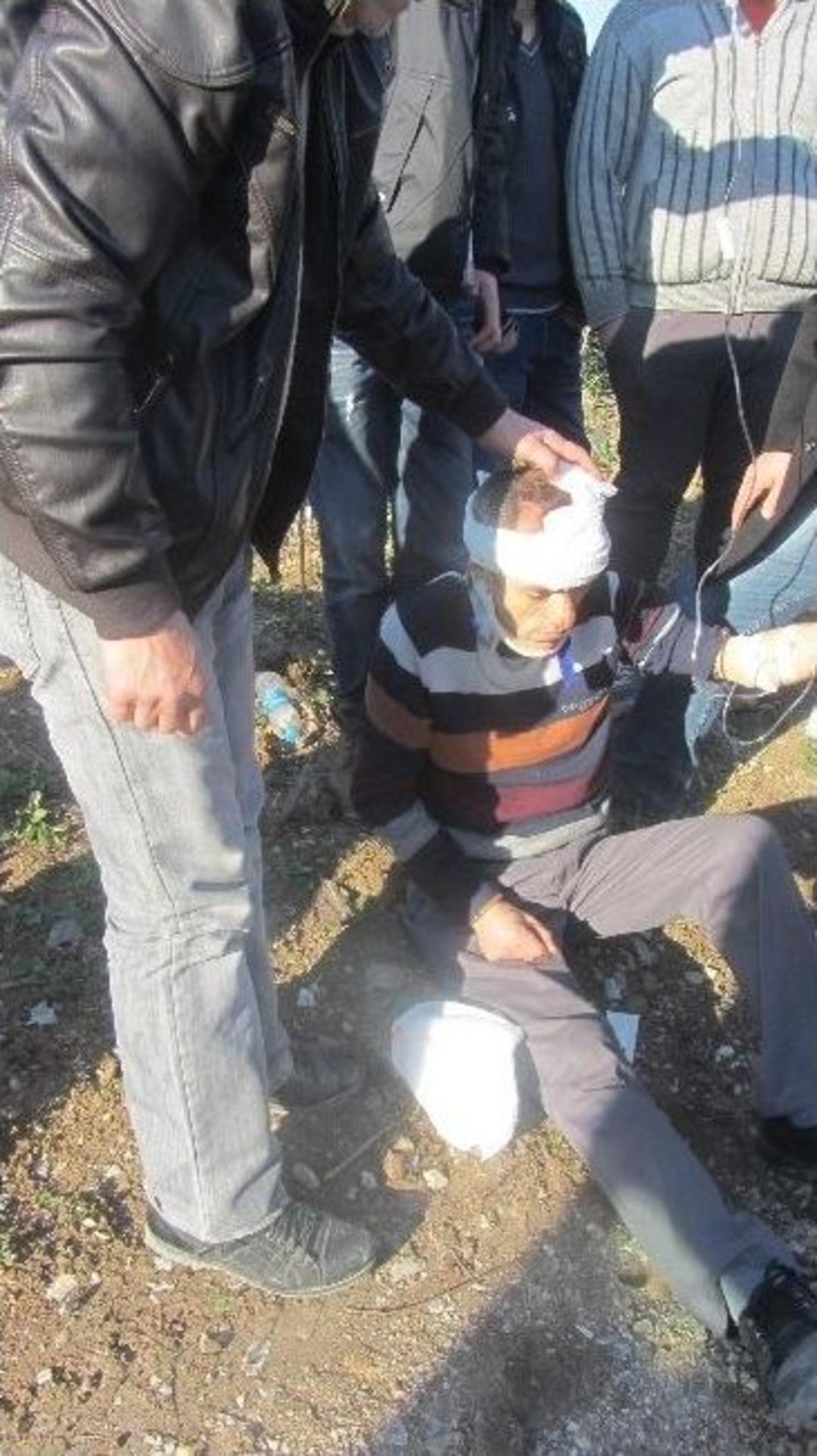 İki Otomobil Kafa Kafaya &Ccedil;arpıştı: 6 Yaralı