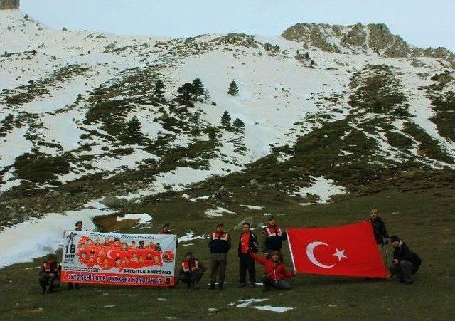 2 Bin Metrede &Ccedil;anakkale Şehitlere Anıldı 1