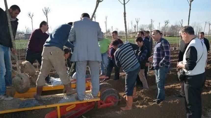 Erzurum Fidanlık M&uuml;d&uuml;rl&uuml;ğ&uuml; Fidanlık Ekibince Batı Fidanlıkları Ve &Ouml;zel Sekt&ouml;r Fidanlıklarına Teknik Gezi Yapıldı