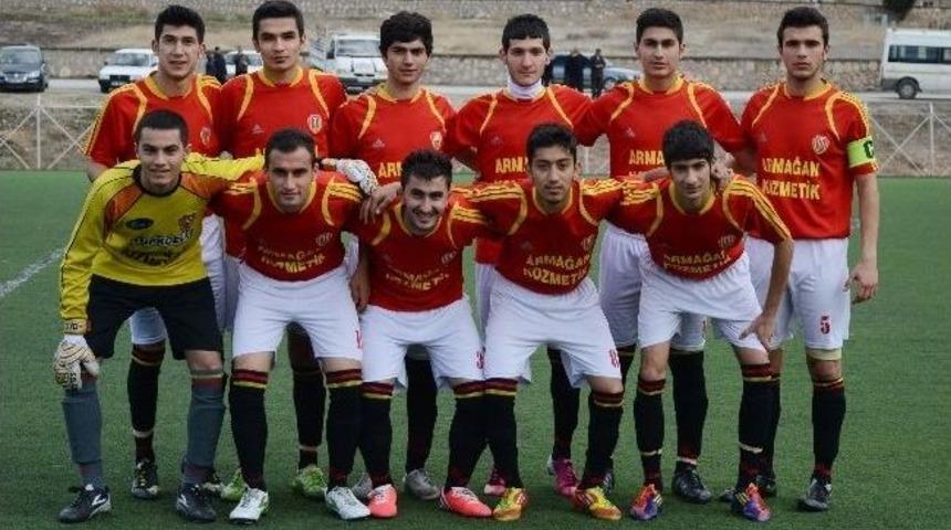 Bir Zamanların Efsanesi, K&uuml;me D&uuml;şmemek İ&ccedil;in M&uuml;cadele Ediyor