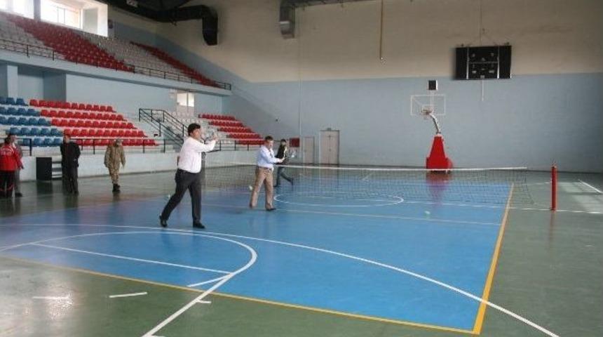 Pasinler B&uuml;rokrasisinden Spor M&uuml;d&uuml;r&uuml;ne Ziyaret