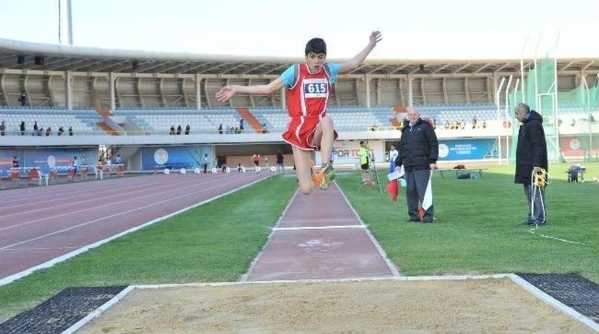 Trabzon'da Atletizm M&uuml;sabakaları Sona Erdi