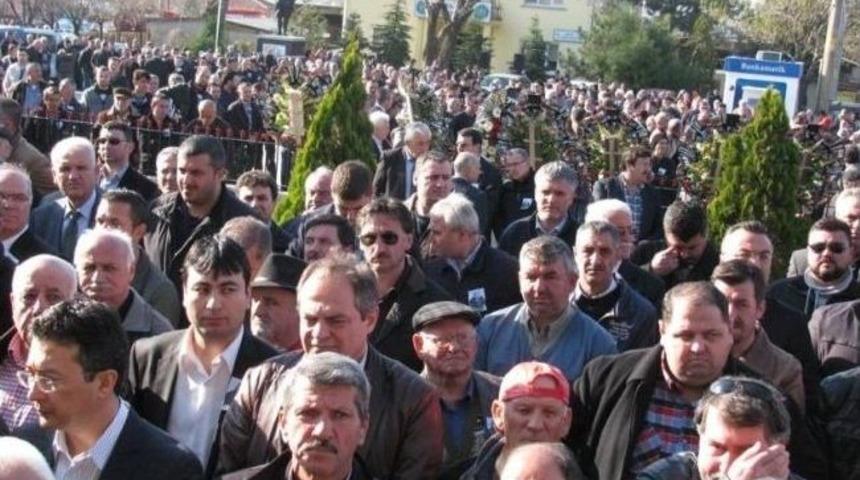 Tekirdağ Belediye Başkanı Adem Dalgı&ccedil;, B&uuml;y&uuml;kmandıra Belediye Başkanı Ş&uuml;kr&uuml; &Ccedil;&ouml;lge&ccedil;en&rsquo;in Cenazesine Katıldı
