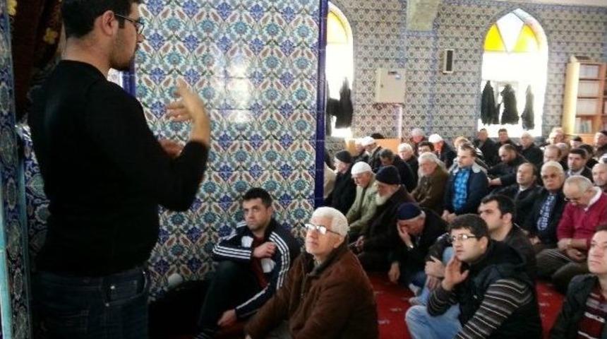 Cuma Hutbesi İşaret Diliyle Terc&uuml;me Edildi