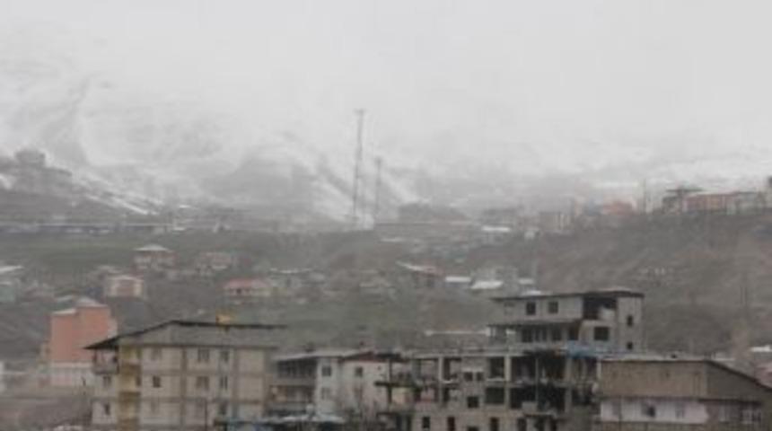Hakkari&rsquo;de Kar Yağışı