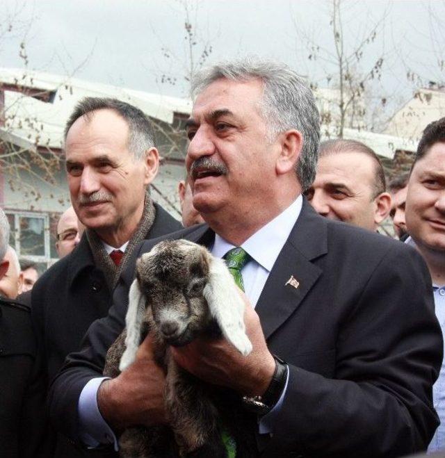Bakan Yazıcı Trabzon da 1