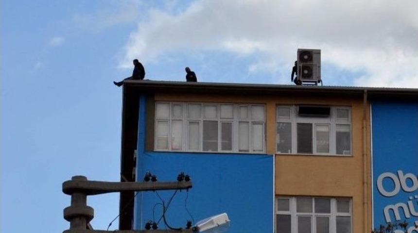 Birayı G&ouml;r&uuml;nce İntihardan Vazge&ccedil;ti