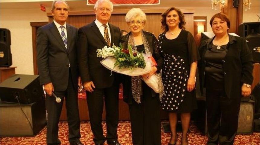 Personelden Başkan Yıldırım'a Teşekk&uuml;r Yemeği