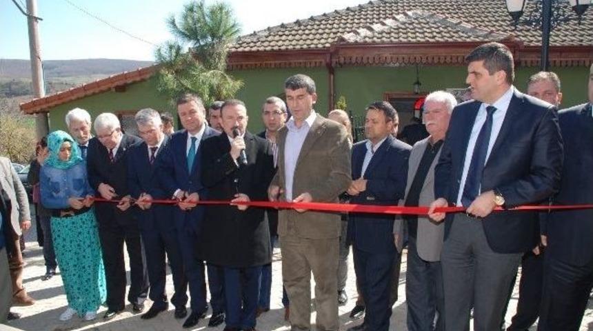 Nebi Hoca T&uuml;rbesi Dualarla A&ccedil;ıldı