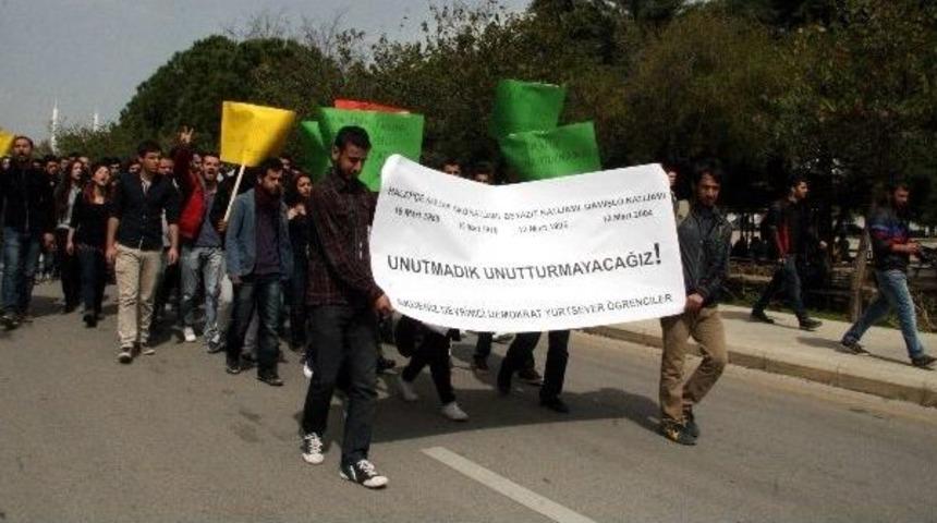 &Ouml;ğrenciler Katliamları Protesto Etti