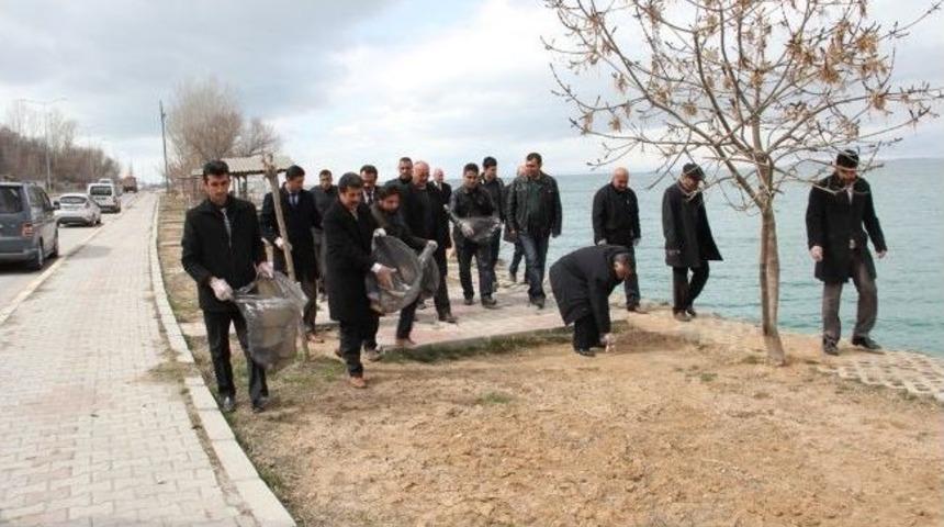 Ak Partili Ko&ccedil;&rsquo;tan &Ouml;rnek Davranış