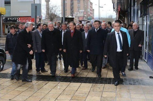 Kayseri B&uuml;y&uuml;kşehir Belediye Başkanı Mehmet &Ouml;zhaseki: 2