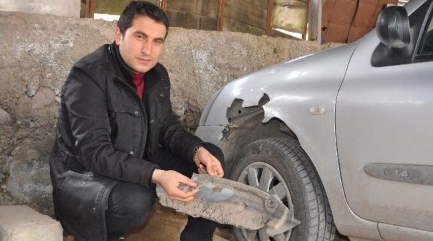 Sokak K&ouml;peği Otomobilin Kaportasını Par&ccedil;aladı