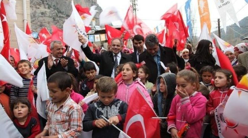 Esat &Ouml;zt&uuml;rk'e K&ouml;ylerden Tam Destek