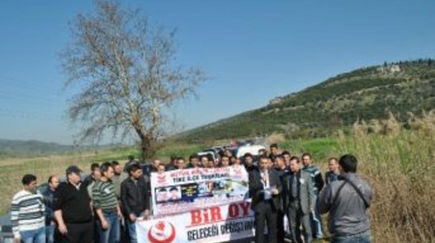 Tire Sel&ccedil;uk Yolunu Trafiğe Kapattılar