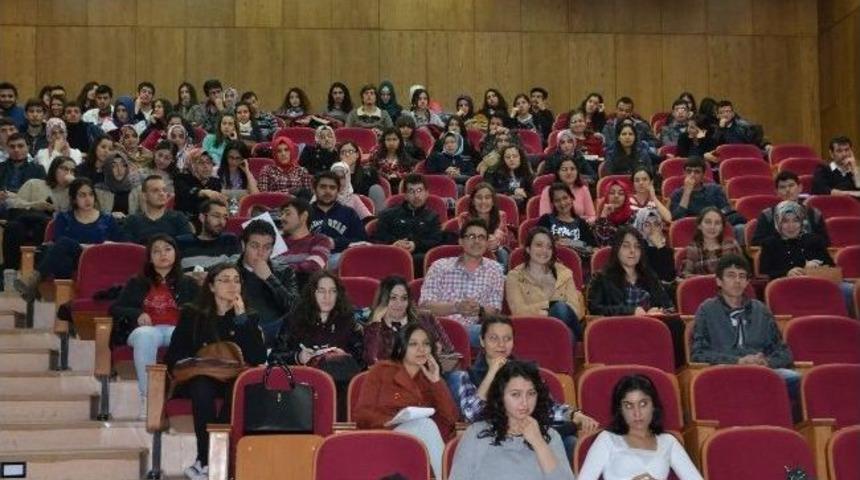Niğde &Uuml;niversitesi &Ouml;ğretmen Yetiştirme Konferansı D&uuml;zenledi