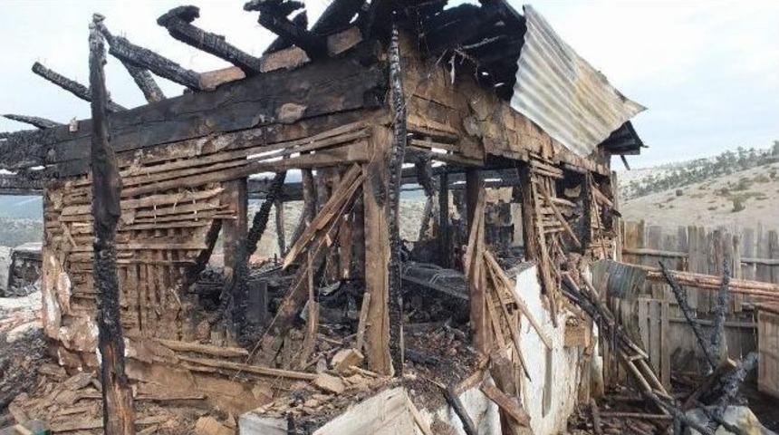 Bacadan &Ccedil;ıkan Kıvılcımlar Umutlarını K&uuml;l Etti