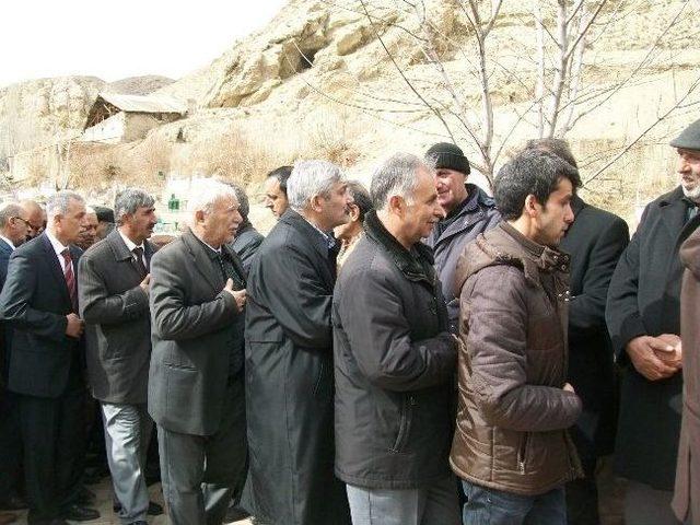 Narman Eski Belediye Başkanlarından Zeki Kınalı Son Yolculuğuna Uğurlandı 1