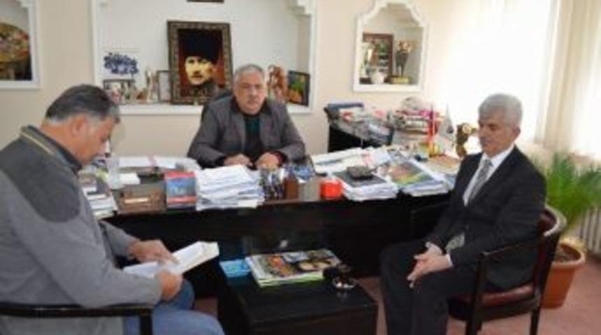 Malatyalılar Dernek Başkanı Ateş'ten Başkan Erbay&rsquo;a Ziyaret